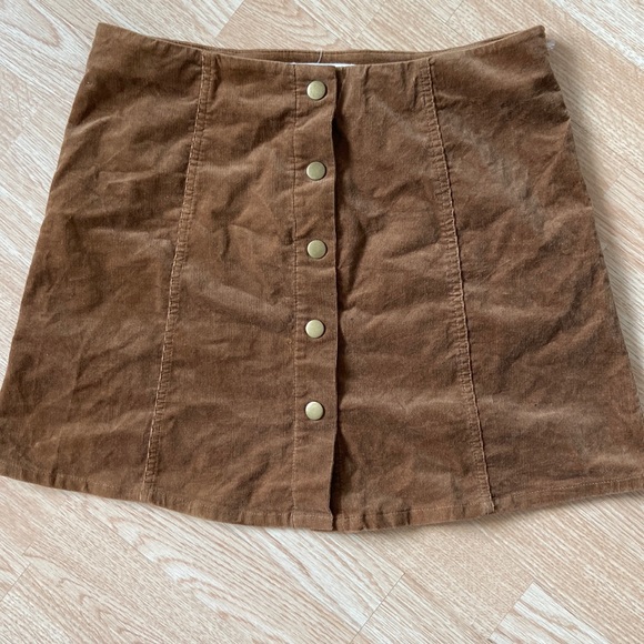 Iconic Taylor Swift brown skirt - Picture 2 of 2